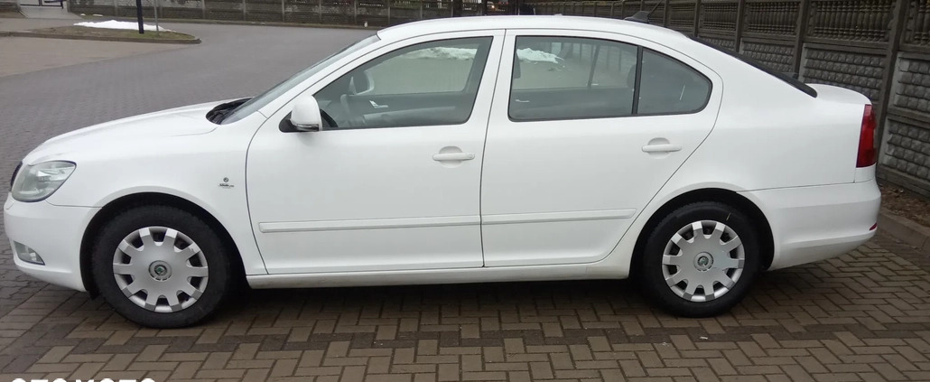 Skoda Octavia cena 18000 przebieg: 356670, rok produkcji 2010 z Racibórz małe 106